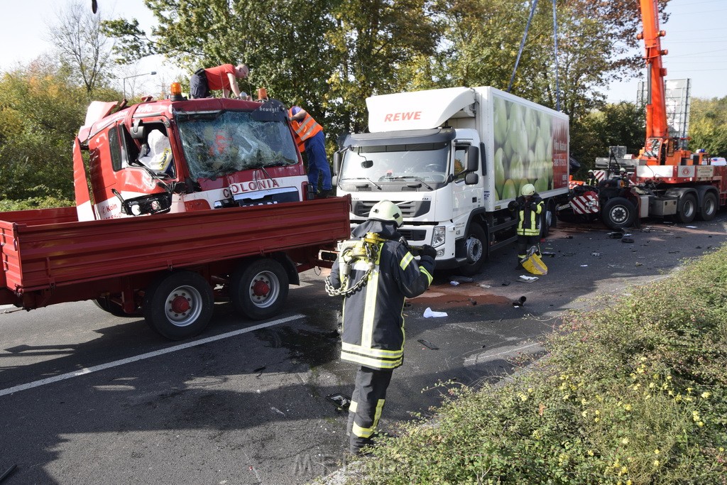 Schwerer VU PKlemm A 57 Rich Innenstadt Hoehe Koeln Chorweiler P150.JPG - Miklos Laubert